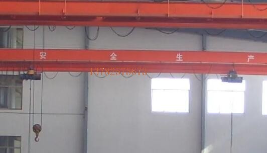 怎样降低欧式双梁樱桃视频色版机厚钢板的波浪纹形变？