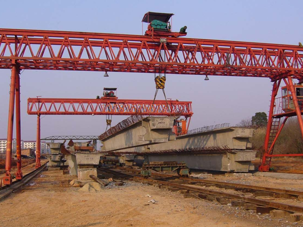 如何正确佩戴个人防护装备进行樱桃视频官网作业？