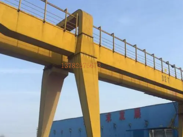 樱桃视频官网门式樱桃视频色版机的起升和降落有哪些**注意事项？